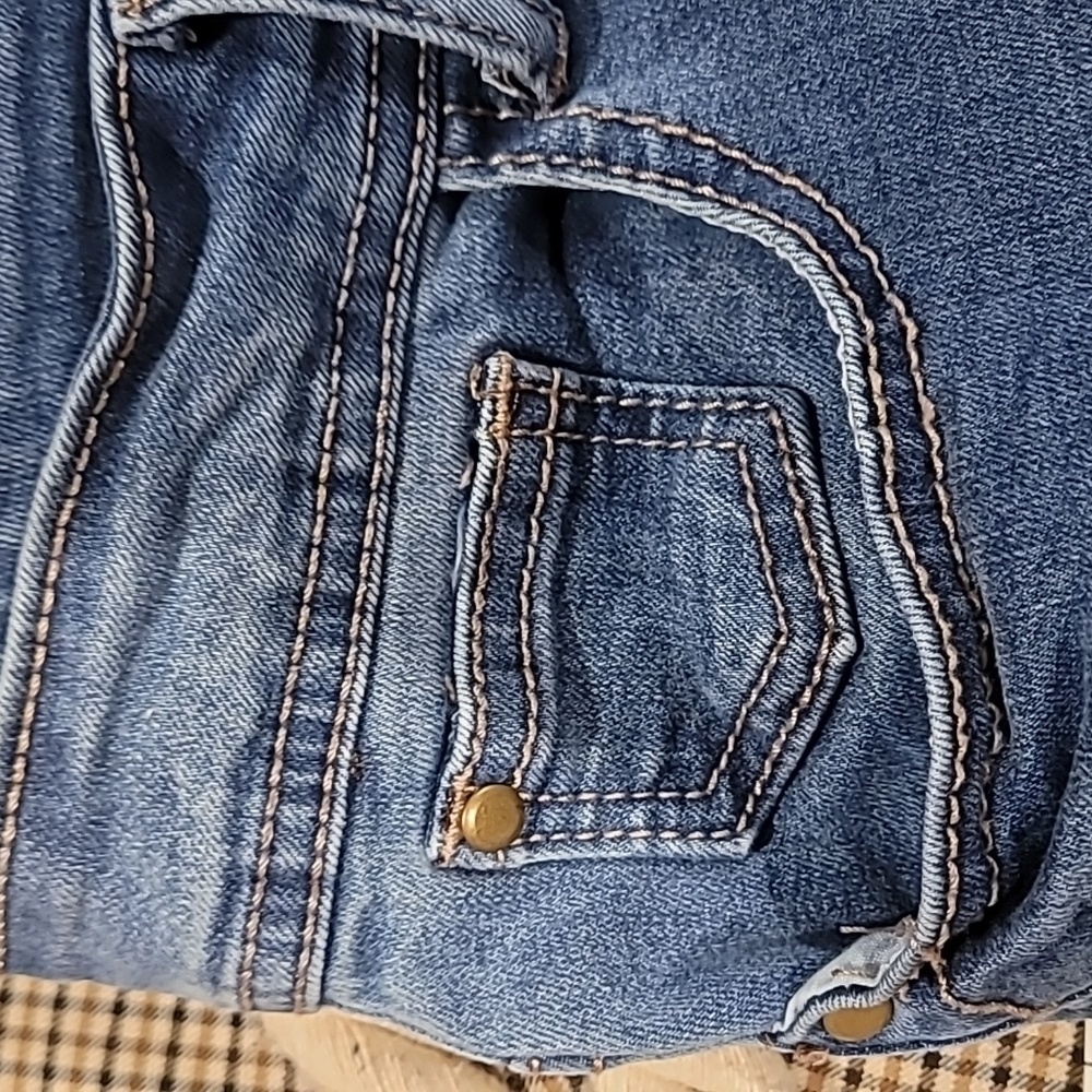 K. Jordan Jeans Raw Hem - Rhinestone Studs - Picture 9 of 14